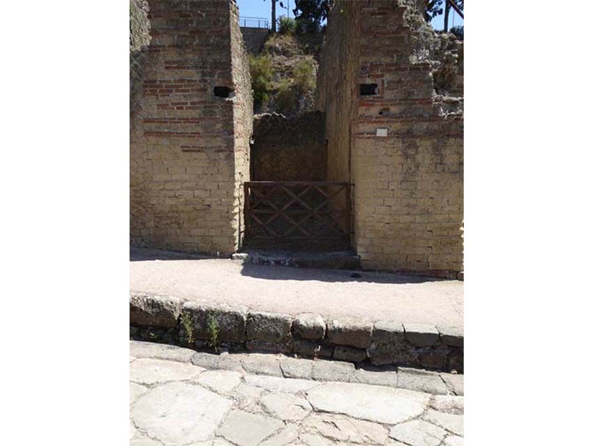 Herculaneum Ins Or II.12